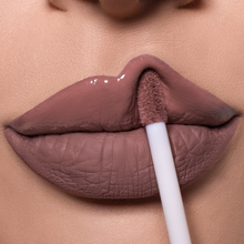Load image into Gallery viewer, Classic Nude Matte Lipstick SUYANE by Agustin Fernandez
